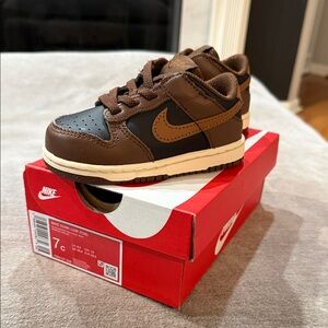 Nike Kids dunk low Sneakers size 7